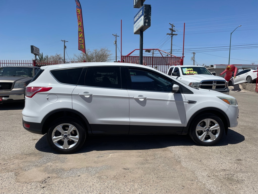2016 FORD ESCAPE SE