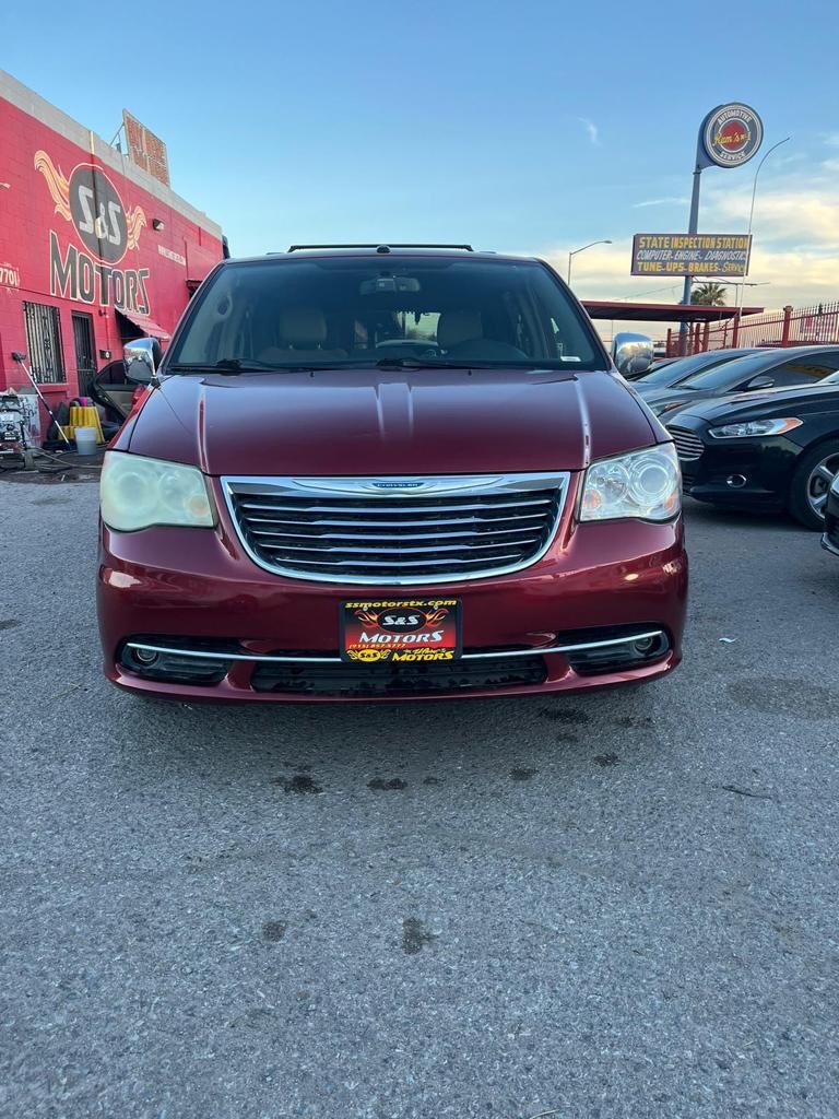 2011 CHRYSLER TOWN & COUNTRY LIMITED