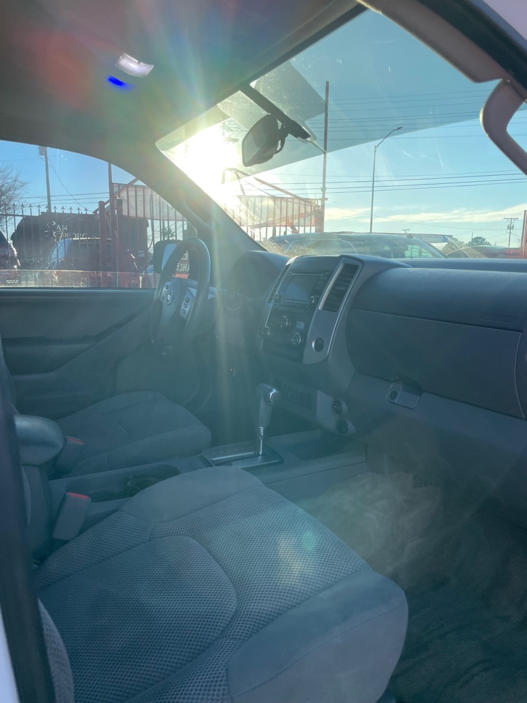 2017 Nissan Frontier S photo 3