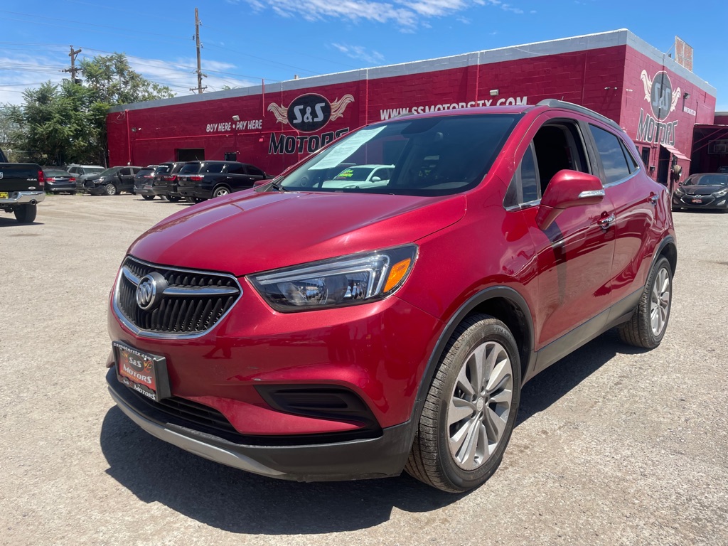 2017 Buick Encore Preferred's photo