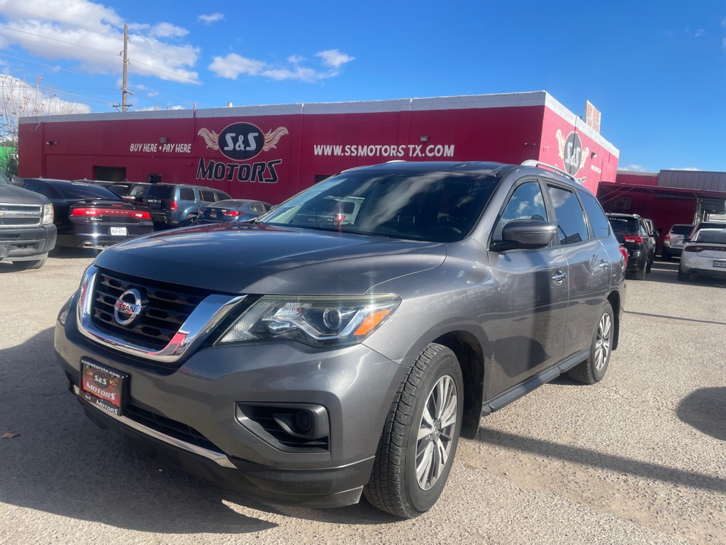 2017 Nissan Pathfinder S 2WD's photo